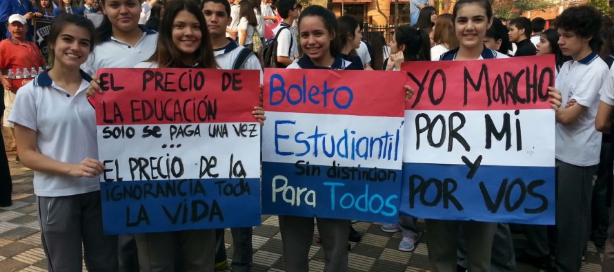 Histórica marcha estudiantil contra la política educativa del Gobierno