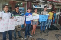 ‪#‎MEComeslaEducacion: Secundarios realizan colecta