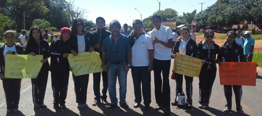 Cierran ruta en Concepción apoyando a sectores sociales movilizados