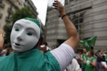 Trabajadores argentinos anuncian huelga contra gestión de Macri