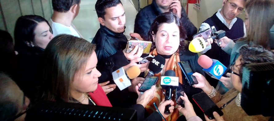 Esperanza Martínez, no cree que la banca de Oviedo Matto corresponda a la ANR